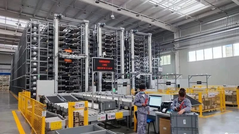 模具货架层板材质对比：选材之道，仓储效率之基